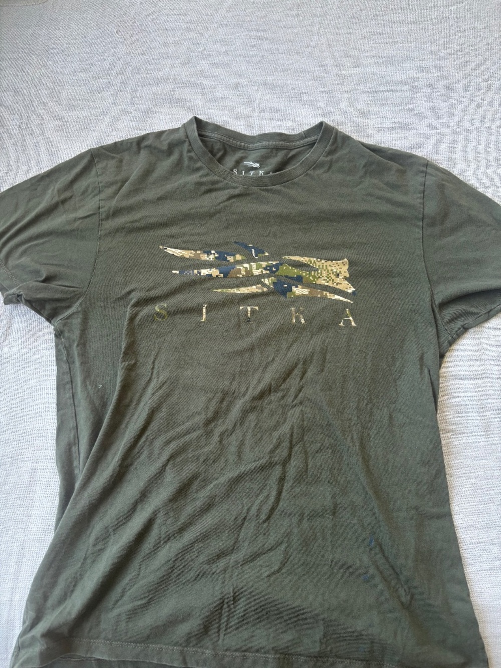 Sitka Men’s Large Green Hunting Shirt